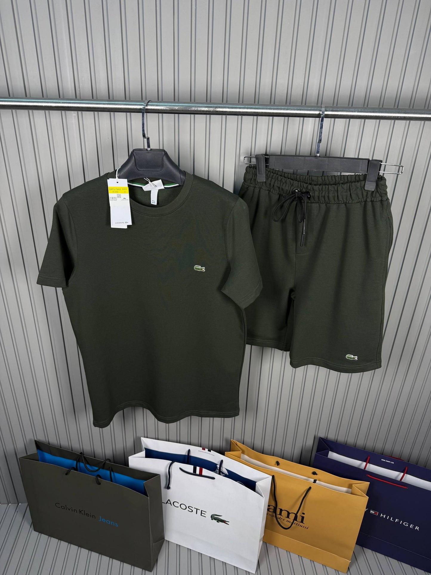 Lacoste Short - T-Shirt Takım